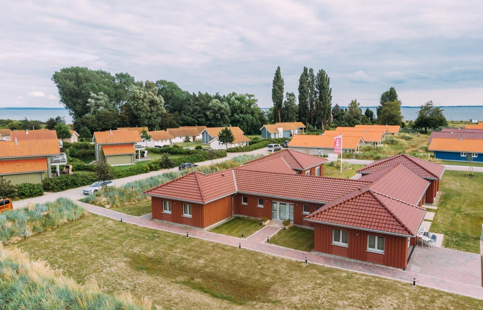 Typ A "Black Pearl" -Kleiner-Belt-Haus- Pelzerhaken Exterior photo